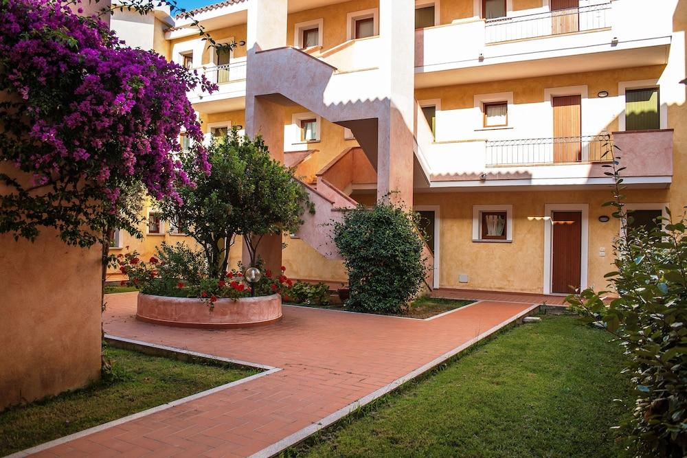 Residence Olimpo Santa Teresa Gallura Exterior foto